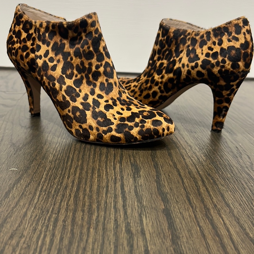 Vince Camuto heel bootie